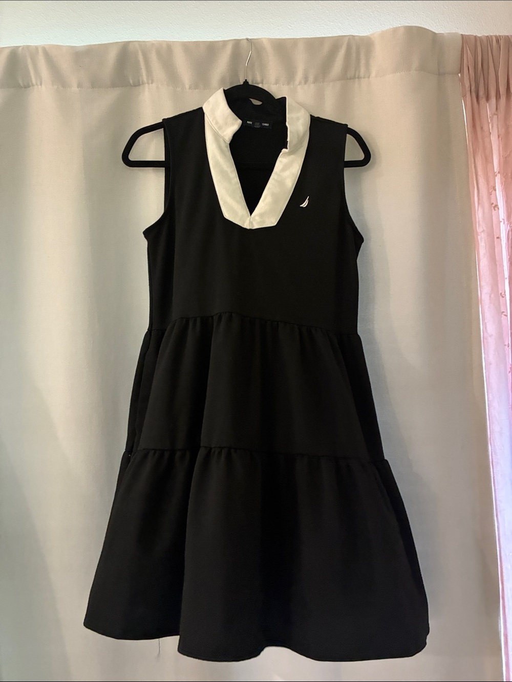 Nautica Black Tiered Sleeveless Dress with White V-Neck Collar